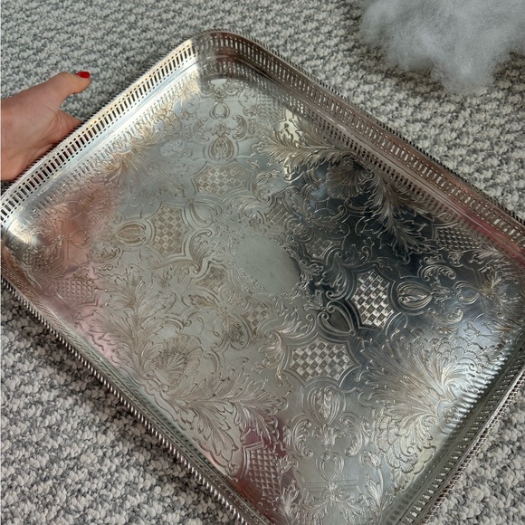 Silver Tray looks amazing large - Picture 2 of 5